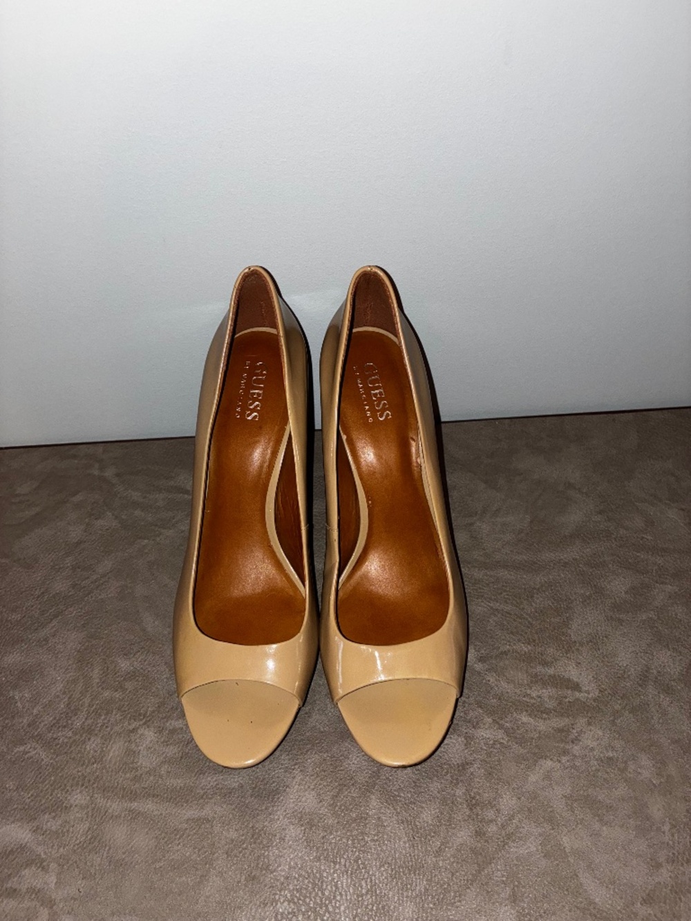 Guess by Marciano nude 4 inch peep toe heels stilettos 8.5 M